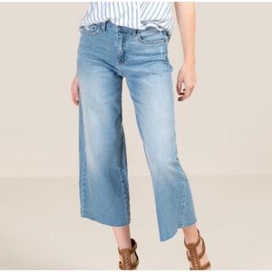 Sneak Peek wide leg Capri